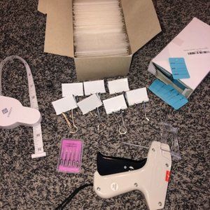 Retail clothing tag, pins and labels